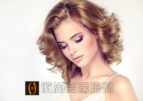 化妆时间不够怎么办?六安化妆学校教你5分钟打造甜美约会妆 化妆时间不够怎么办?六安化妆学校教你5分钟打造甜美约会妆