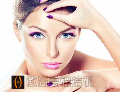 学化妆，合肥哪里学化妆好？从零开始学化妆如何选择化妆学校？