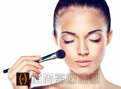 合肥化妆培训学校哪家好?学化妆好学吗? 合肥化妆培训学校哪家好?学化妆好学吗?