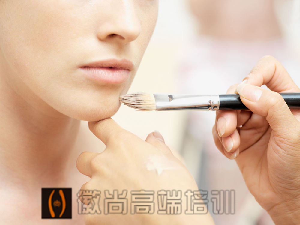 合肥化妆师培训学校,哪家教学水平好?化妆师薪资高吗? 合肥化妆师培训学校,哪家教学水平好?化妆师薪资高吗?